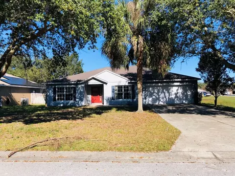119 Lake Catherine Cir, Groveland, FL 34736