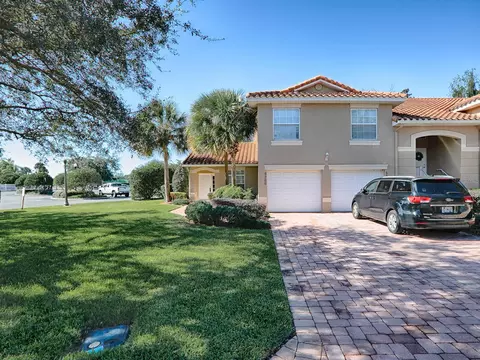 5266 Bowline Ct #05-101, Oxford, FL 34484