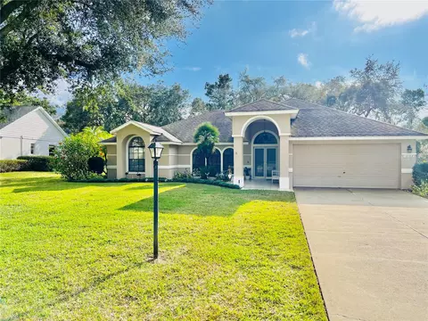 10102 Silver Bluff Dr, Leesburg, FL 34788