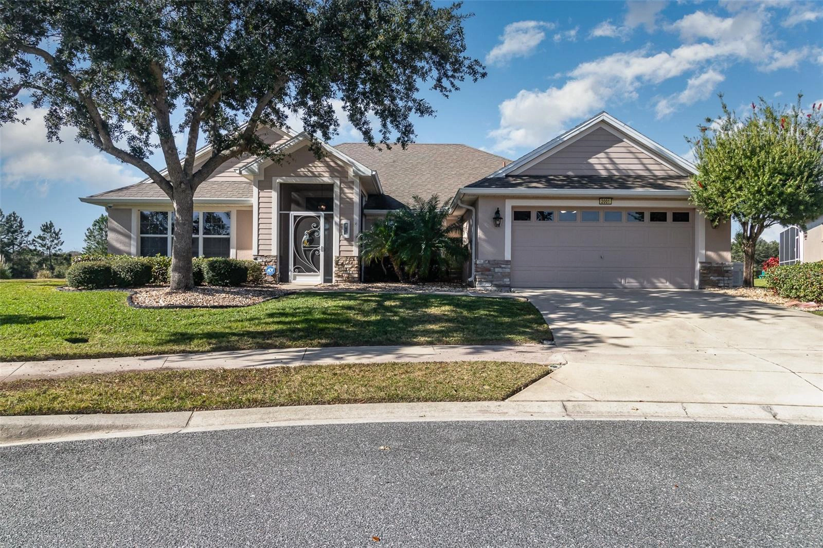 2001 Bayside Ave, Mount Dora, FL 32757 photo 1