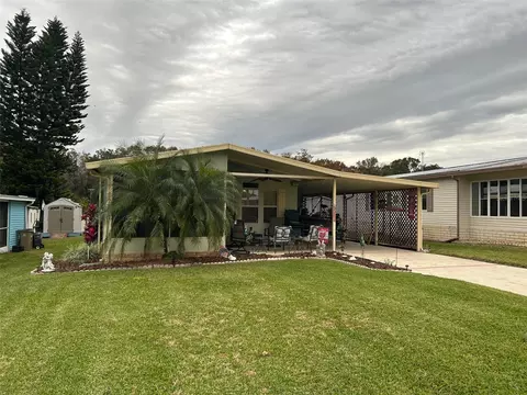 28525 Helena Run Dr, Leesburg, FL 34748