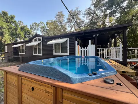 11708 Bullfrog Creek Rd, Gibsonton, FL 33534