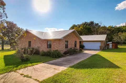39113 Lake Burns Rd, Umatilla, FL 32784
