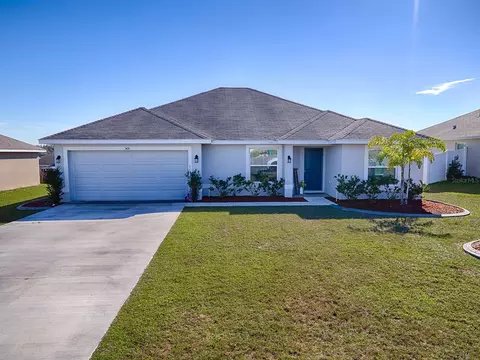 505 Deata Ct, Fruitland Park, FL 34731