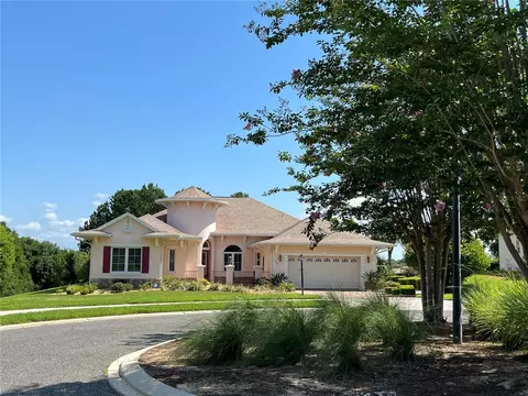 5223 Harbor Bluff Ct, Lady Lake, FL 32159