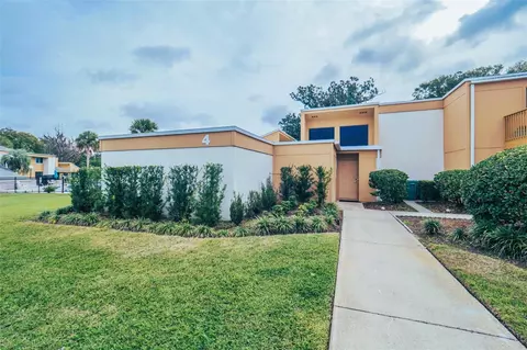1051 S Highland St #4A, Mount Dora, FL 32757