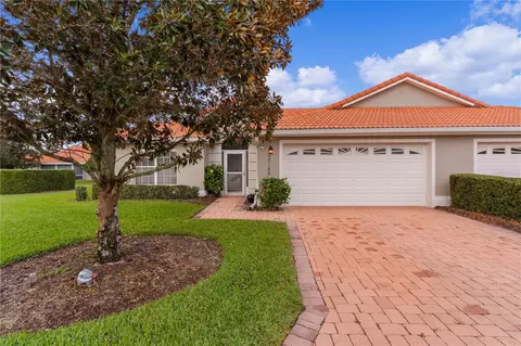 10148 Mainsail Dr, Oxford, FL 34484