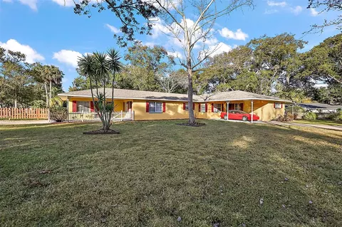 1111 E 3rd Ave, Mount Dora, FL 32757