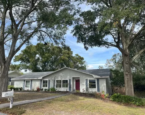 1112 Hallamwood Ct, Lakeland, FL 33813