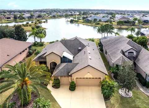 8810 Beacon Hill Ave, Mount Dora, FL 32757