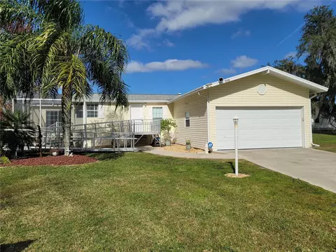 5230 Lexington Cir, Wildwood, FL 34785