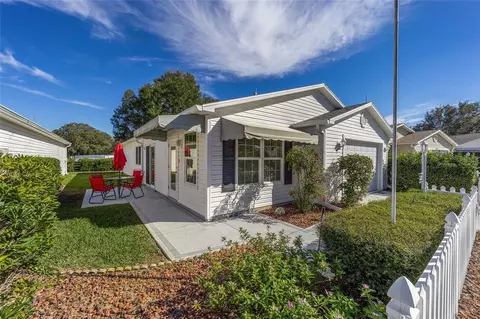 2845 Barboza Dr, The Villages, FL 32162