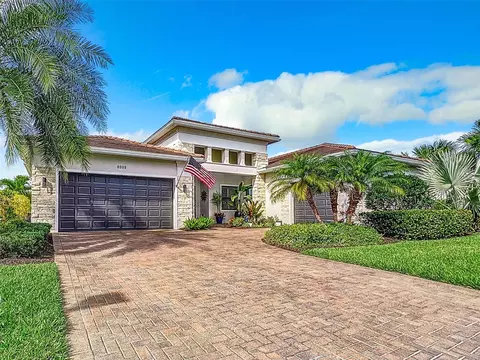 8909 Artisan Way, Sarasota, FL 34240