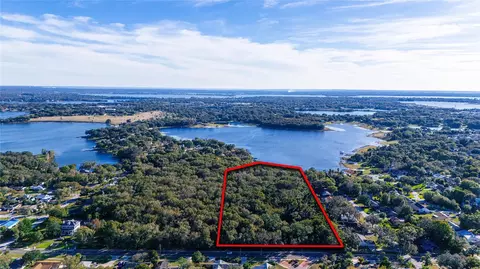 1300 E Lakeview Ave, Eustis, FL 32726