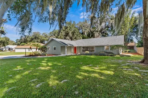3 Weston Rd, Leesburg, FL 34748