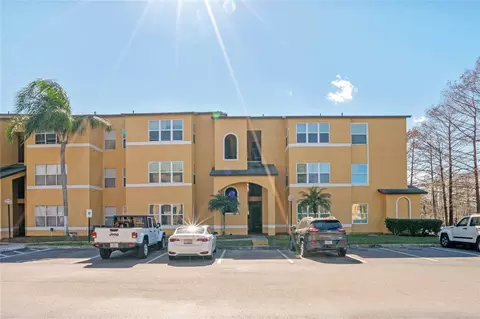 4642 Commander Dr #935, Orlando, FL 32822