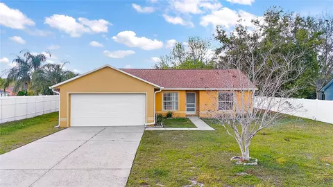 11623 Foxglove Dr, Clermont, FL 34711