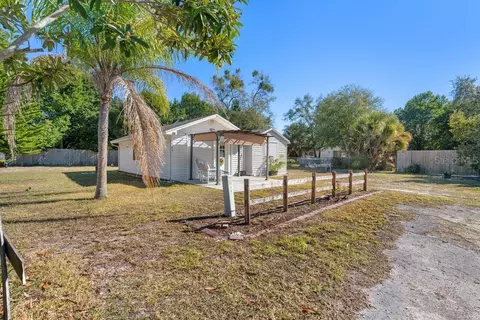 3545 Wilson Ave, Mount Dora, FL 32757