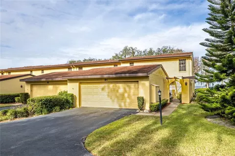 1111 Lakeshore Dr #B1, Eustis, FL 32726