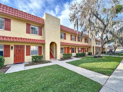 1112 W Main St #H4, Leesburg, FL 34748