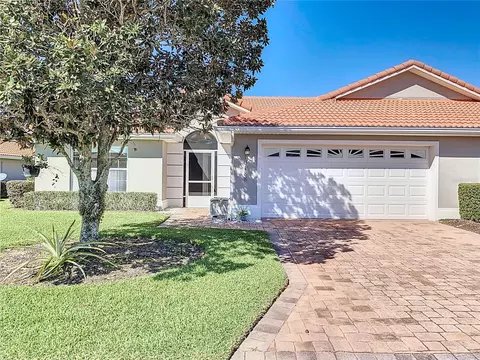 10188 Mainsail Dr, Oxford, FL 34484