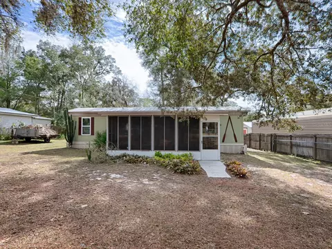 17320 SE 65th Ln, Ocklawaha, FL 32179