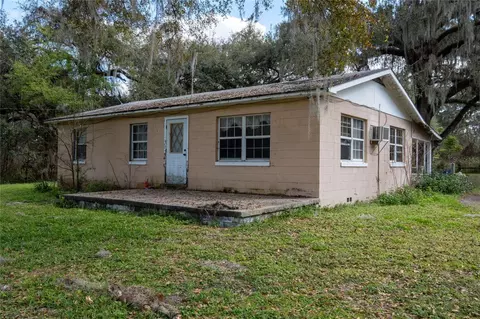 2715 E C-466, Oxford, FL 34484