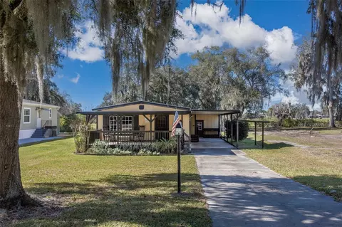 5598 Hancock Dr, Wildwood, FL 34785