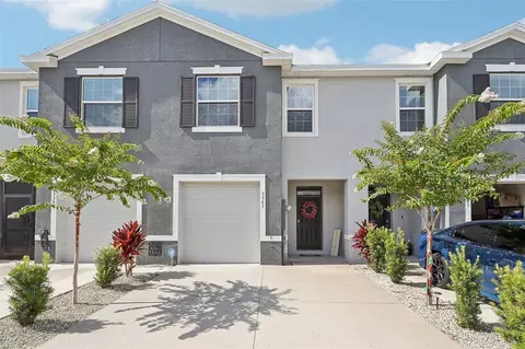 5363 Pinecone Ct, Wildwood, FL 34785
