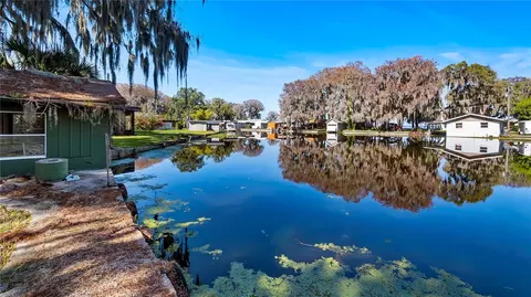 12149 Canal St, Tavares, FL 32778