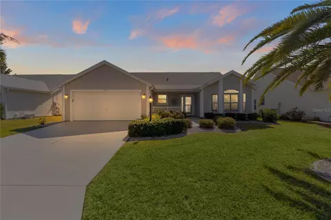 1904 Diaz Ln, The Villages, FL 32159