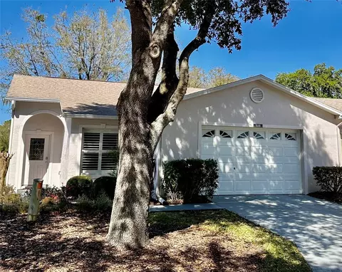 509 Golfview Ct, Leesburg, FL 34748