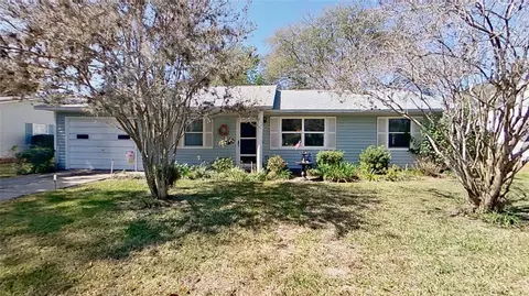 1625 New Abbey Ave, Leesburg, FL 34788