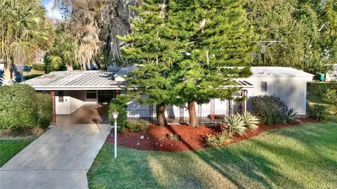 2737 Vindale Rd, Tavares, FL 32778