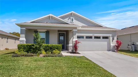 10201 Spring Lake Dr, Clermont, FL 34711