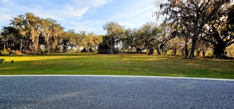 468 Long And Winding Rd, Groveland, FL 34737