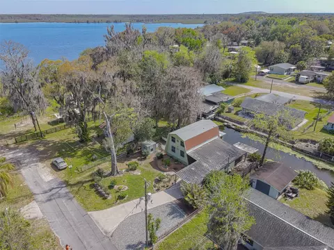 745 Cr 477a, Lake Panasoffkee, FL 33538