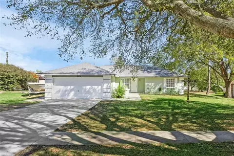 36514 Scottsdale Dr, Grand Island, FL 32735