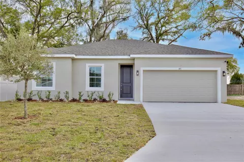 441 Cierra Oaks Cir, Lady Lake, FL 32159