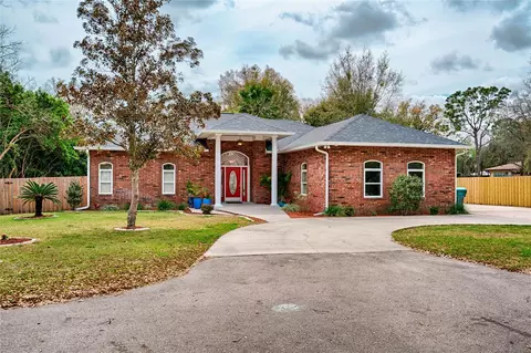 25515 SW 16th Ave, Newberry, FL 32669