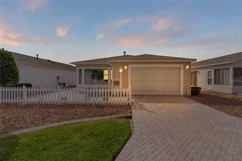 2436 Laurel Bay Ln, The Villages, FL 32162