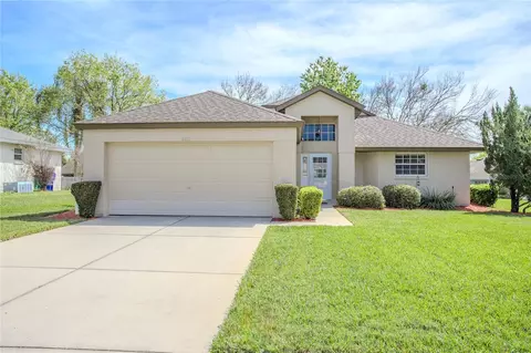 4913 Treasure Cay Rd, Tavares, FL 32778