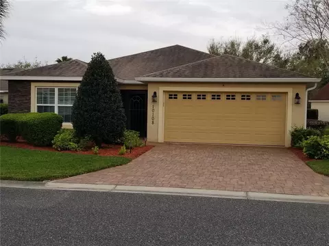 10108 Mainsail Dr, Oxford, FL 34484