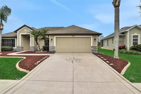8944 Bridgeport Bay Cir, Mount Dora, FL 32757