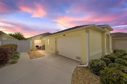 1784 Foliage Ln, The Villages, FL 32162