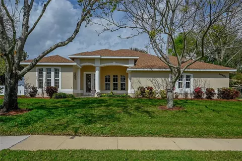 10401 Myakka Dr, Clermont, FL 34711