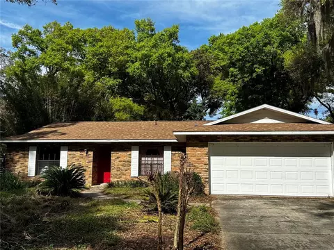 1520 Lakeview Rd, Eustis, FL 32726