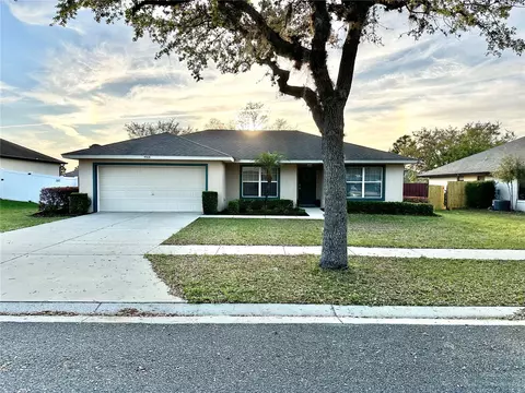 4504 Caicos Dr, Tavares, FL 32778