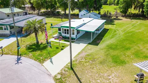 10228 SE 24th St, Webster, FL 33597