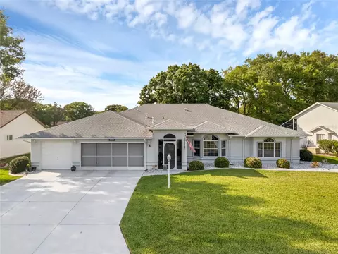 27040 Racquet Cir, Leesburg, FL 34748